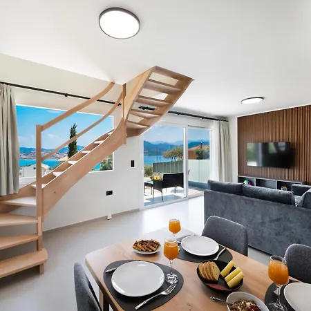Asmira - Maisonette Apartament Ligia